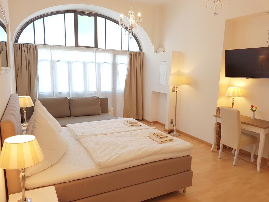 Gastein By Rockchair Apartments L Superhost Status L 2 Bedrooms Boxspringbeds 1,5 Bathrooms - Cozy Family & Business Flair Welcomes You! Berlin Eksteriør billede