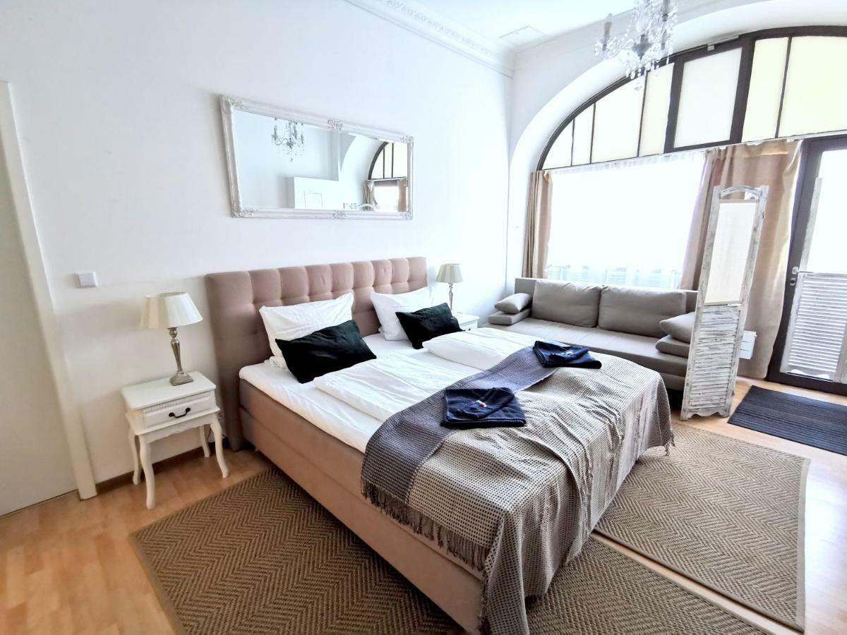 Gastein By Rockchair Apartments L Superhost Status L 2 Bedrooms Boxspringbeds 1,5 Bathrooms - Cozy Family & Business Flair Welcomes You! Berlin Eksteriør billede